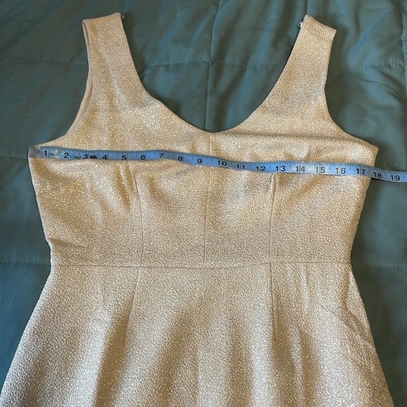 F21 Pink Champagne Dress Medium Open Back Mini Metallic Sparkly NYE Wedding - Picture 14 of 16